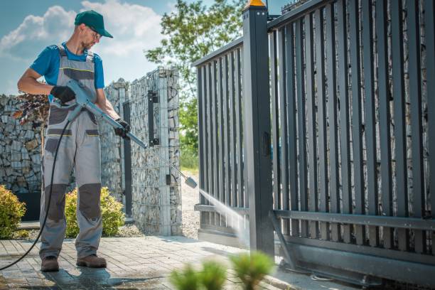 Professional Pressure Washing Services in Fruitville, FL